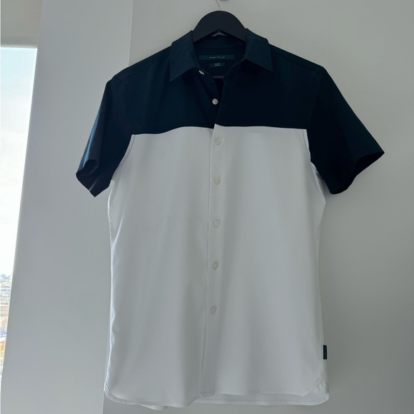 Perry Ellis Button Down Short Sleeve Shirt - Picture 1 of 4